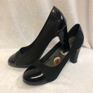 *NEW LISTING* Black Pumps